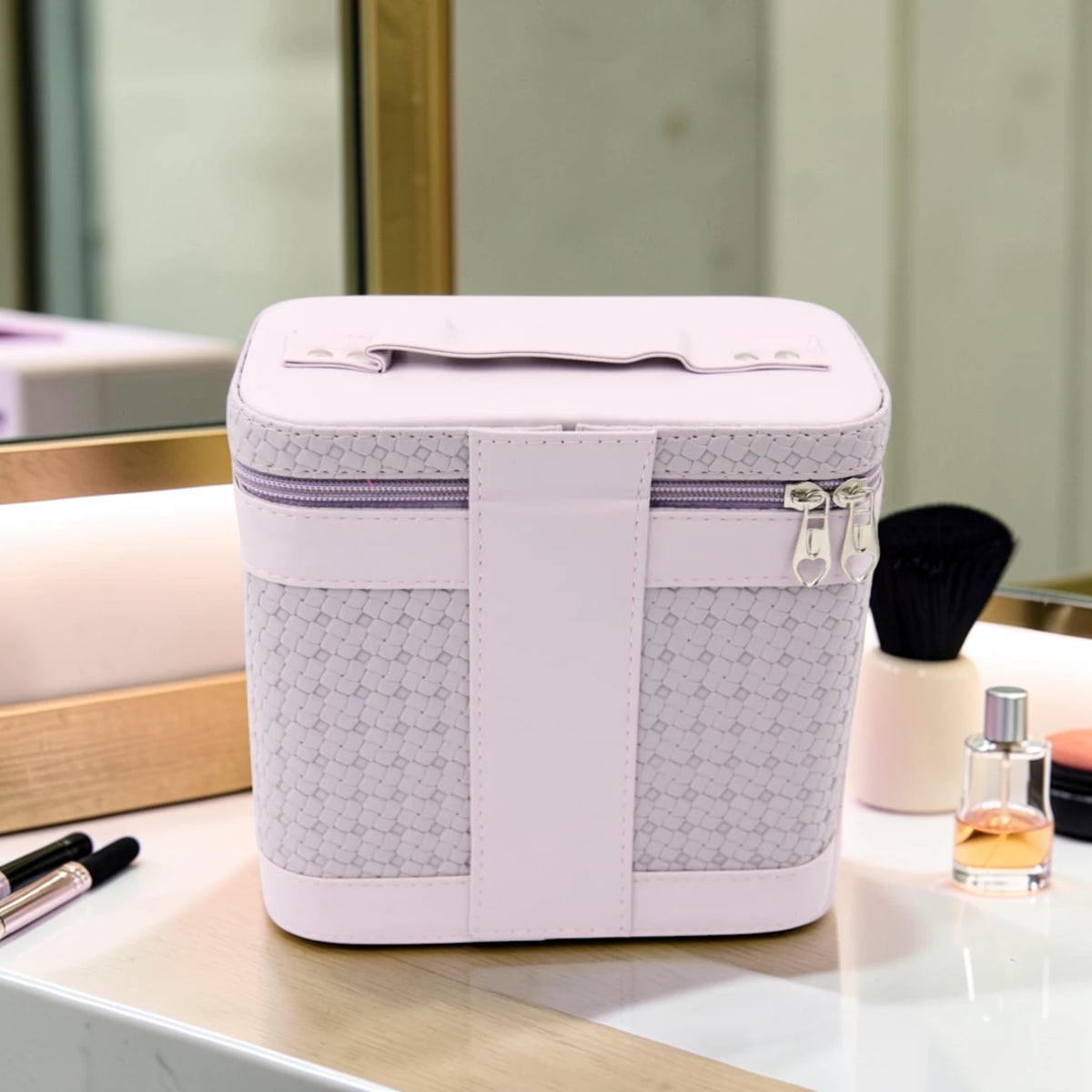 Luxury Portable Makeup Storage Box with Handle and Shoulder Strap – Large Cosmetic Organizer Case with Zipper Travel Beauty Bag (22x19x10.5cm) - Damoo