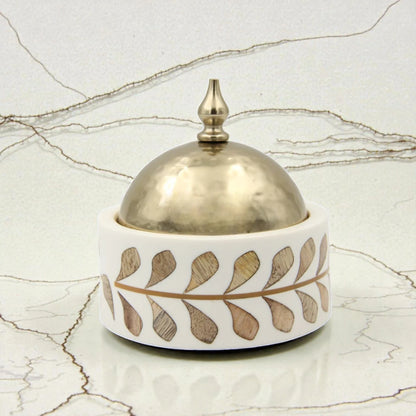 Decorative Bakhoor Burner with Lid & Metal Bowl – Oud Incense Burner for Home & Majlis Decor (14H x 12.5L x 12.5W CM) - Damoo