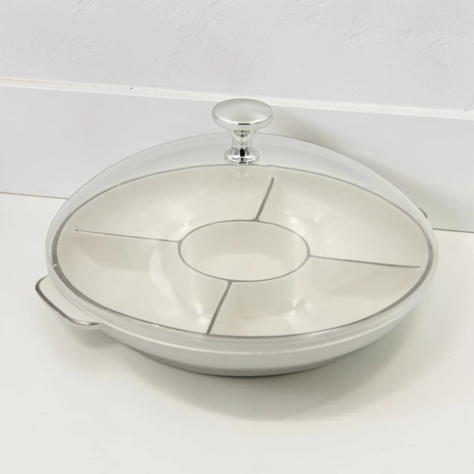 Round Sectioned Serving Tray with Lid & Handles – Multi-Compartment Snack & Appetizer Serving Plate with Covered Top (16H x 30L × 26W CM) - Damoo