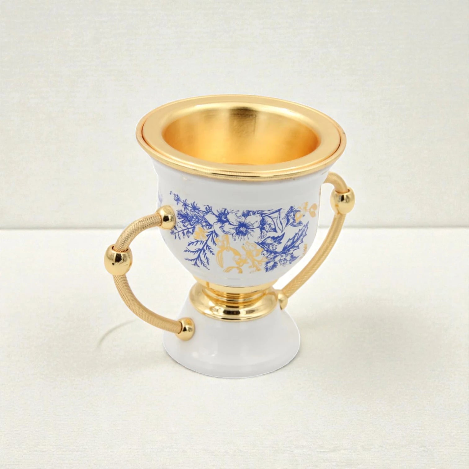 Luxury Ceramic Bakhoor Burner with Gold Metal Insert & Decorative Floral Pattern – Oud Incense Burner for Home & Majlis (15.5H x 19L x 13W CM) - Damoo