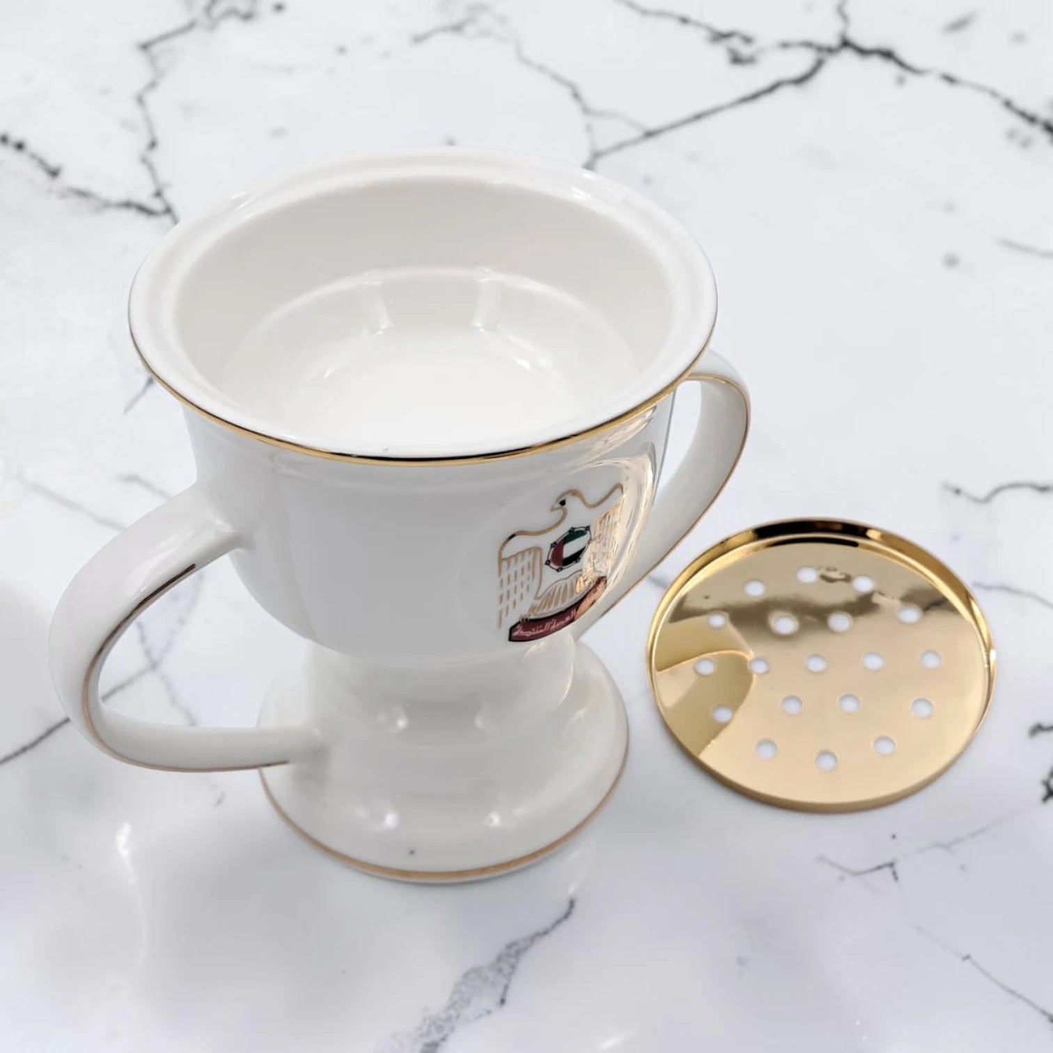 UAE Incense Burner Cup with Double Handles & Removable Metal Tray – Bakhoor Oud Burner with Emirati Logo (H(11.5cm) x W(10cm) x L(15cm) x Base(8cm)) - Damoo