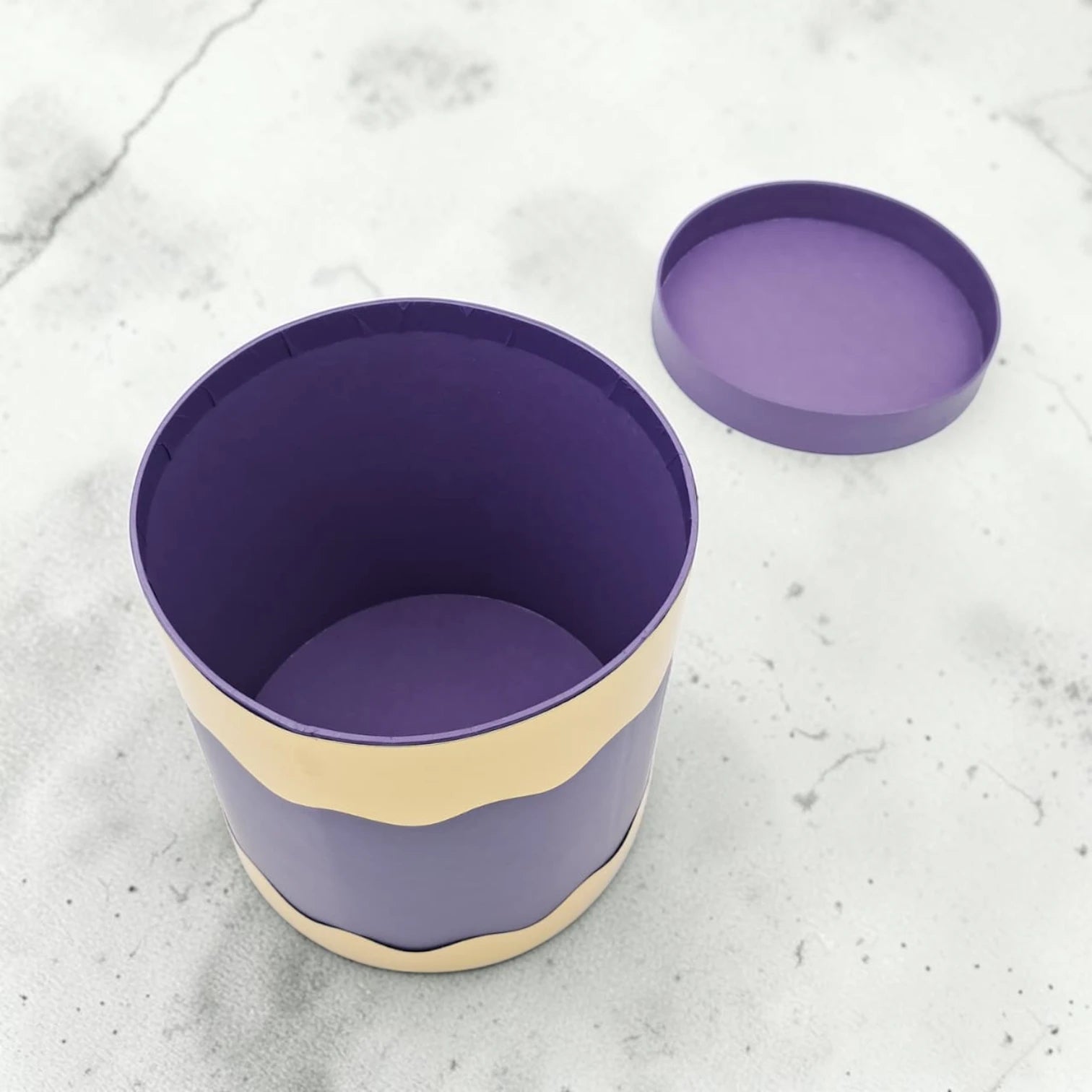 Round Luxury Gift Storage Box with Lid – Elegant Decorative Hat Box for Flowers, Chocolates, Hampers & Event Gifts – Available in 3 Sizes (20H x 20L x 20W CM) - Damoo