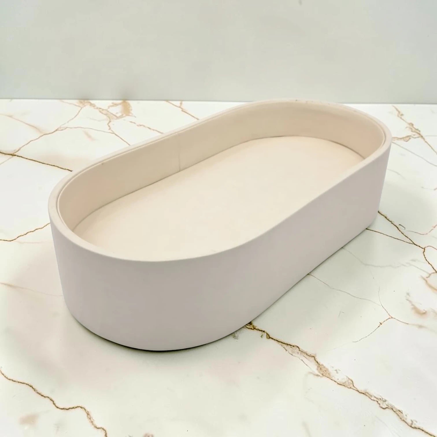 Modern Oval Storage Tray with Clear Acrylic Lid and Knob Handle – Multi-Purpose Countertop Organizer for Kitchen, Bathroom, Vanity & Home Storage (8H x 35L × 18W CM)
