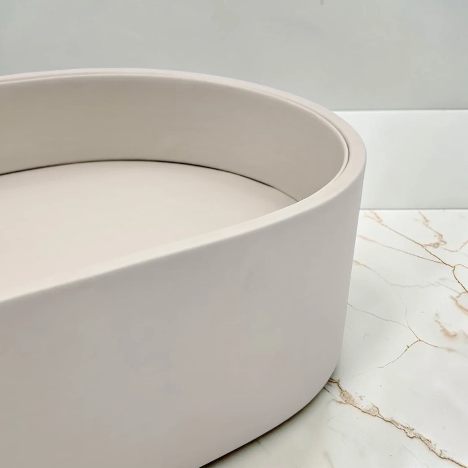 Modern Oval Storage Tray with Clear Acrylic Lid and Knob Handle – Multi-Purpose Countertop Organizer for Kitchen, Bathroom, Vanity & Home Storage (8H x 35L × 18W CM)