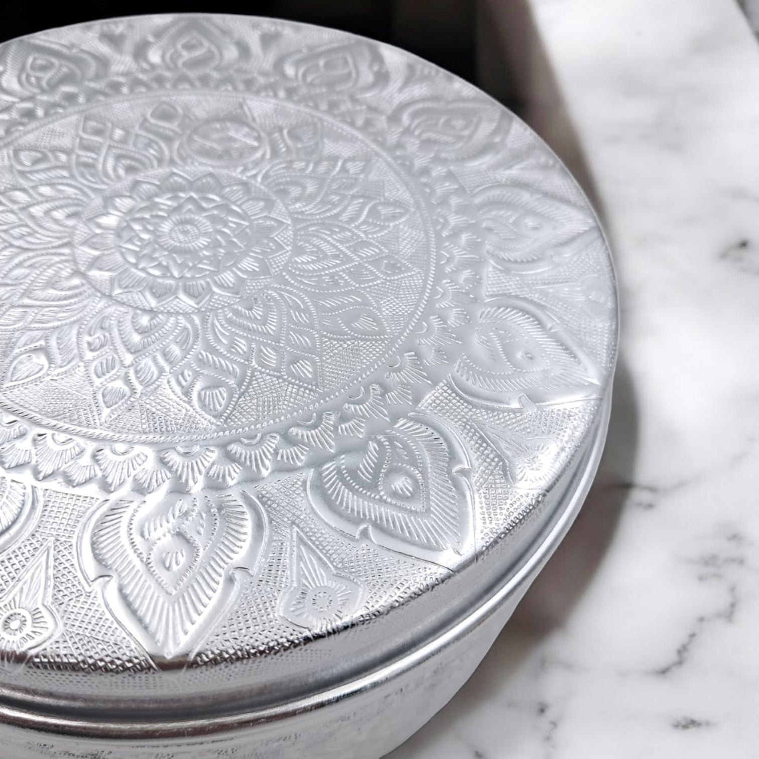 Premium Embossed Aluminum Storage Container with Lid | Decorative Round Metal Box for Sweets, Dates, Spices, Gifts & Home Decor | Lightweight & Durable | H(8cm) x W(15cm) x L(15cm) - Damoo