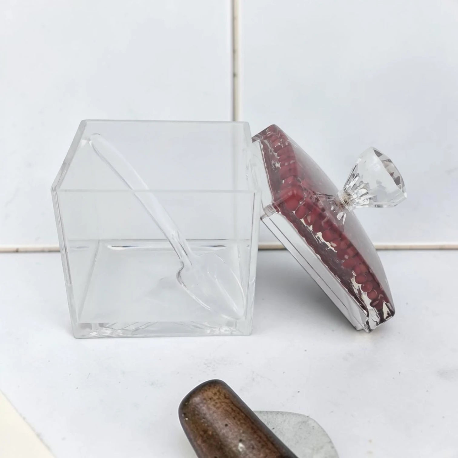 Acrylic Sugar Jar with Lid and Spoon, Clear Storage Container for Candy Condiments Spices, Decorative Kitchen Organizer, Available in 2 Designs - Damoo
