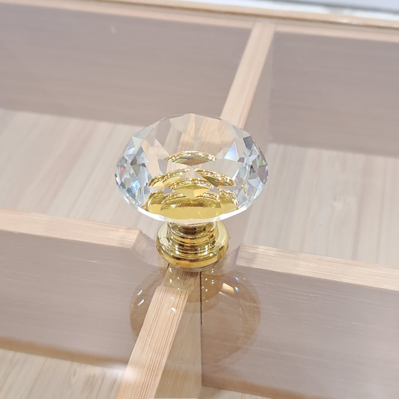 Luxury Wooden Snack Serving Box with Crystal Handle Lid – 4-Compartment Dried Fruit, Nut & Candy Organizer Tray for Home & Parties - Damoo