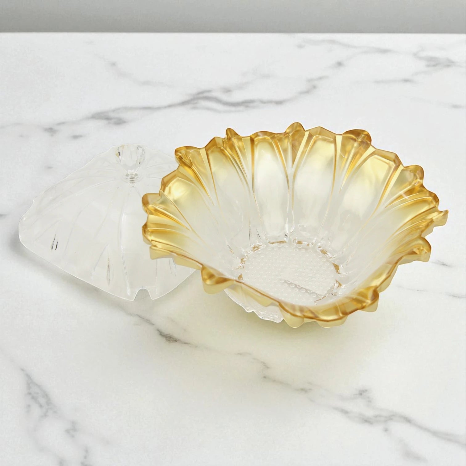 Clear Acrylic Salad & Appetizer Serving Bowl with Lid, Gold-Edged Base & 2 Matching Clear Spoons – Elegant Serving Dish with Handle-Top Cover - Damoo