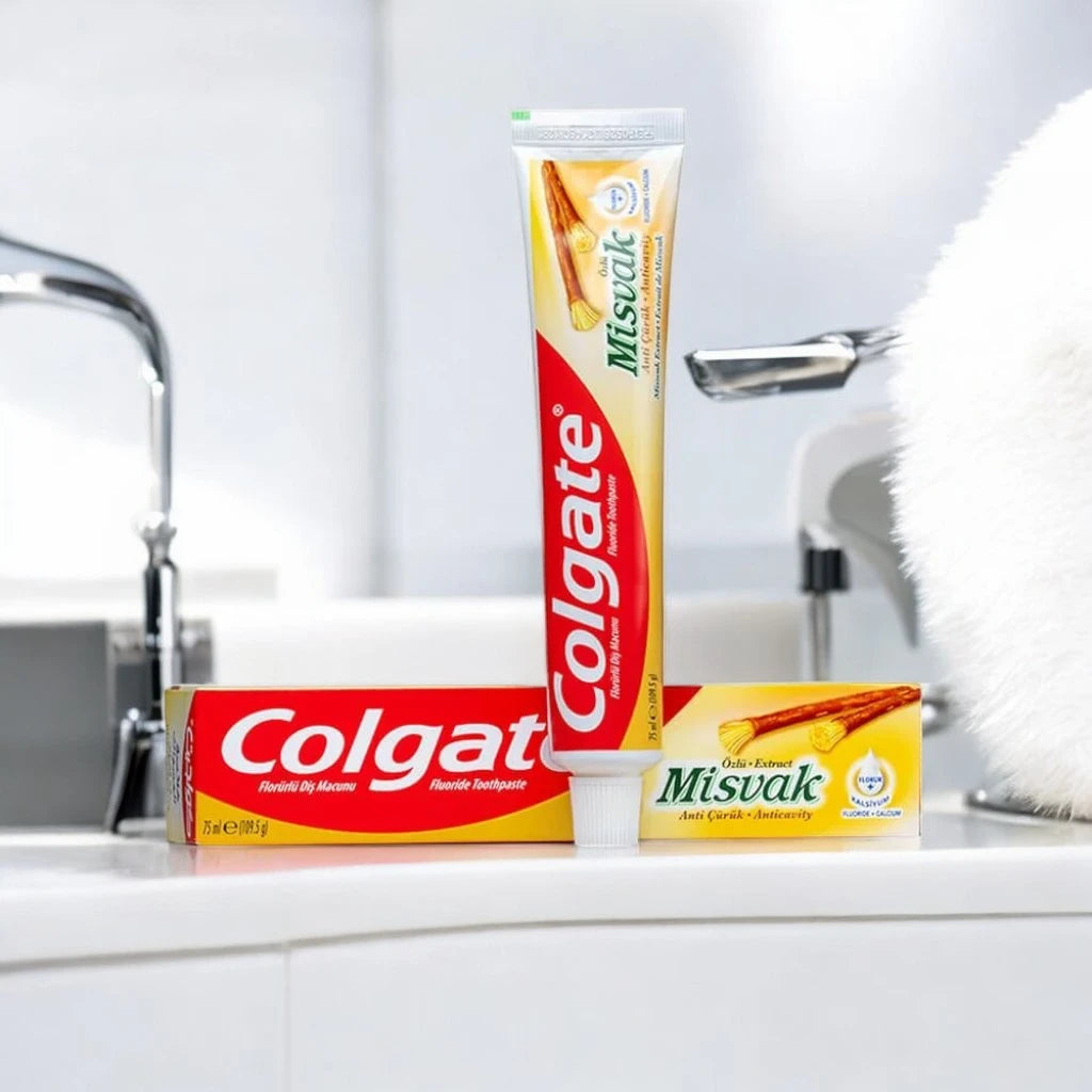 Colgate Miswak Toothpaste 75ml – Natural Herbal Extract with Fluoride & Calcium for Stronger Teeth - Damoo