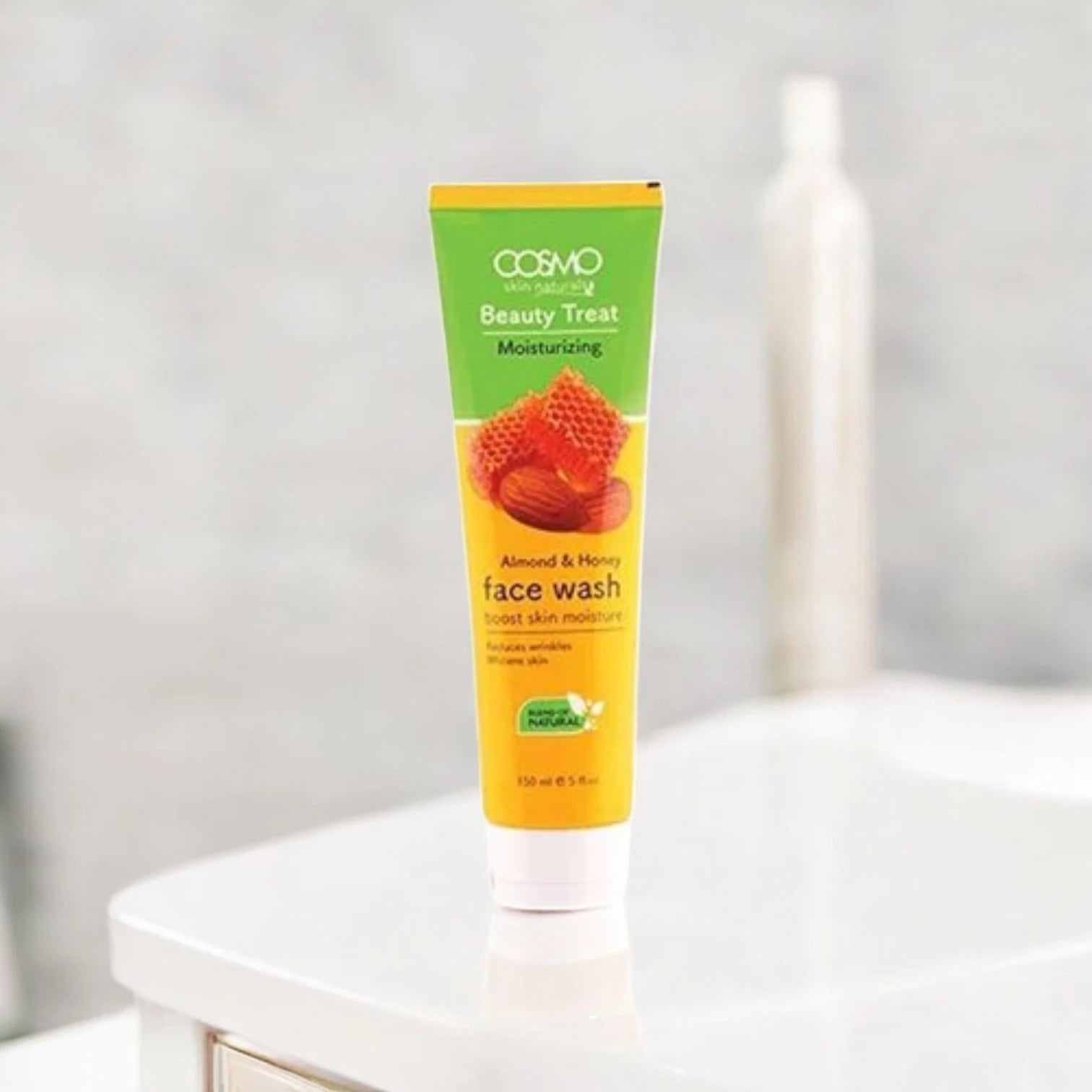 COSMO DESIGNS Almond & Honey Face Wash – 150ml | Deep Moisturizing Cleanser for Glowing Skin | Reduces Wrinkles & Brightens Complexion | For All Skin Types - Damoo