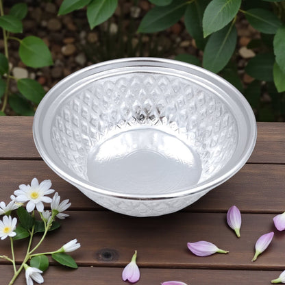 وعاء تقديم فاخر من الألومنيوم المنقوش مع غطاء - 15 سم، وعاء تقليدي لتخزين الأطعمة الساخنة وأدوات المائدة - مقاوم للحرارة بتصميم شرق أوسطي للأرز والكاري والحساء والتمر والحلويات - خفيف الوزن ومتين 