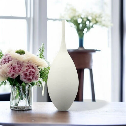 Damoo Elegant White Ceramic Vase with Minimalist Teardrop Design – Ideal for Modern Home Decor or Single Stem Display - Damoo