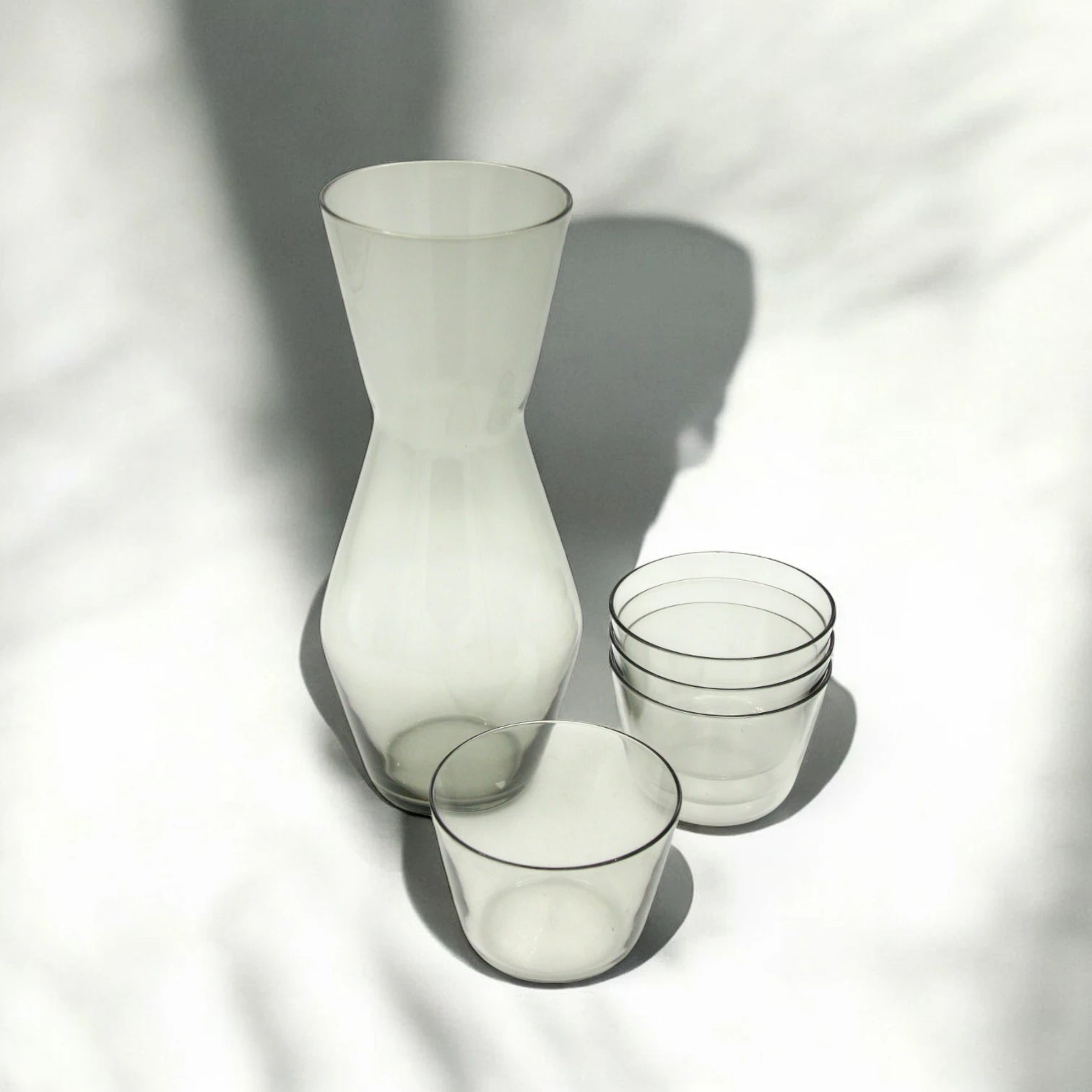 Damoo Glass Water Pitcher & Cups Set – 1 Lead-Free Glass Pot with 4 Matching Cups, Elegant Scandinavian Design for Iced Tea, Juice & Water - CH06 - Damoo