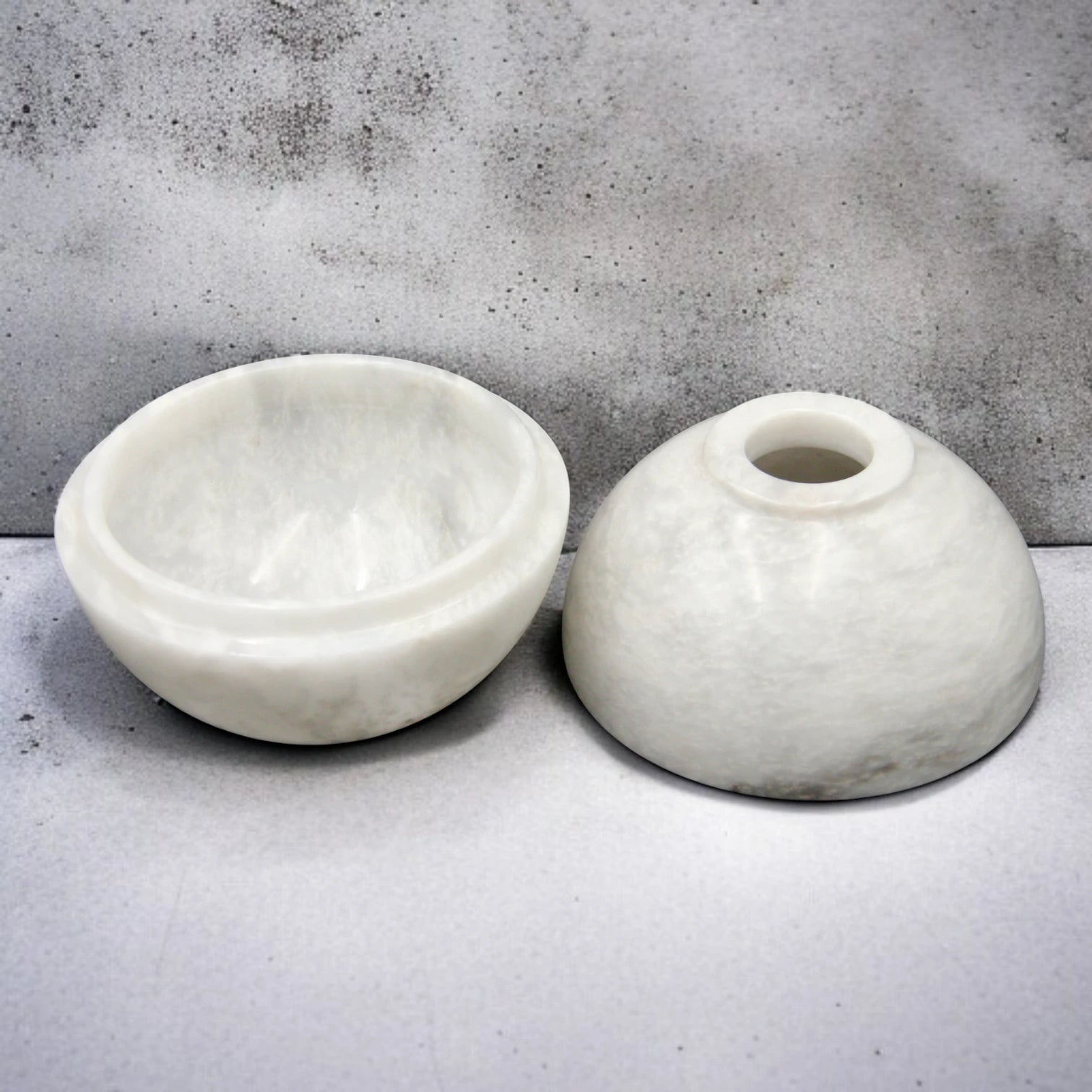 Damoo Handcrafted White Marble Tissue Ball – Luxury Stone Tissue Holder for Modern & Arabic Decor | Round Onyx Tissue Dome for Tabletop or Majlis Use - Damoo