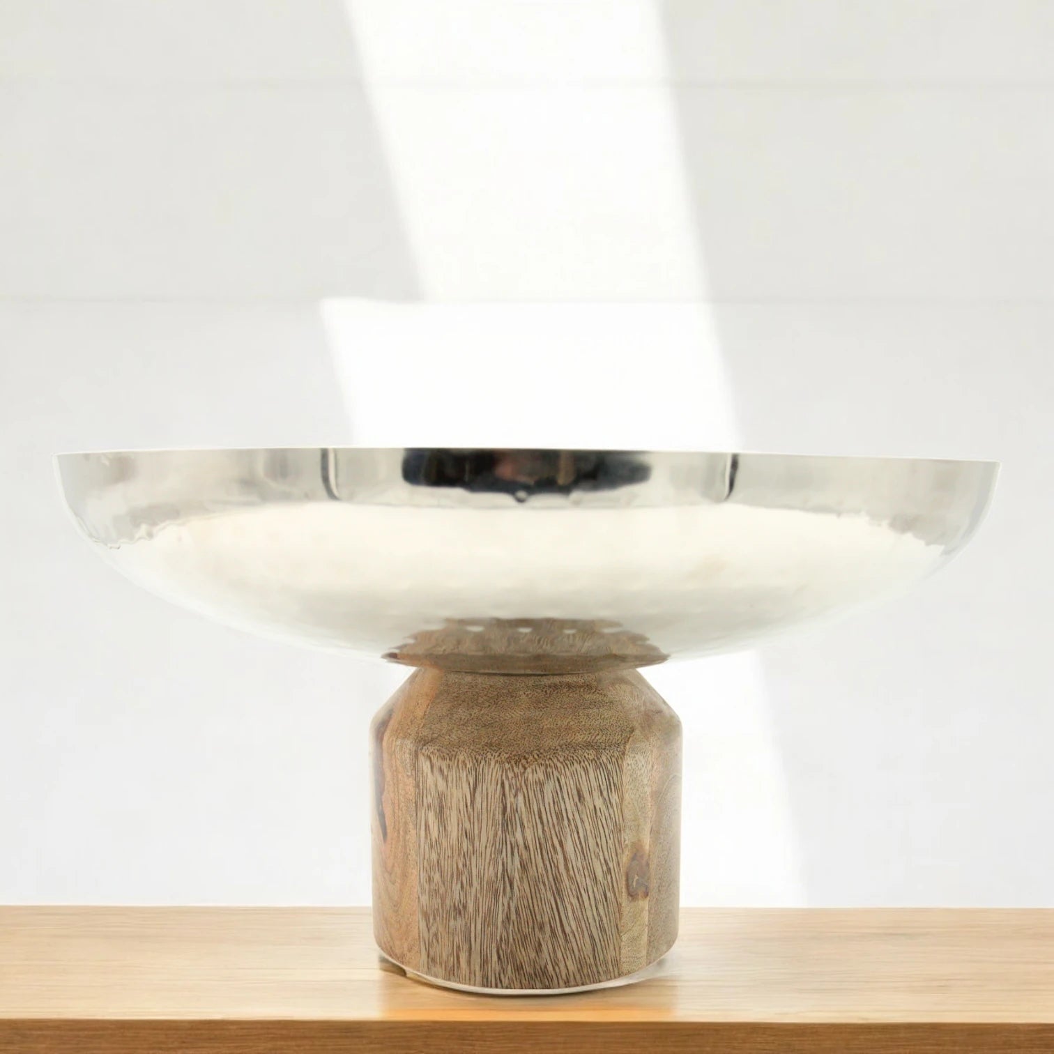 Damoo Modern Hammered Metal Serving Bowl with Natural Wood Base – Decorative Centerpiece Bowl for Dining & Living Rooms - Damoo