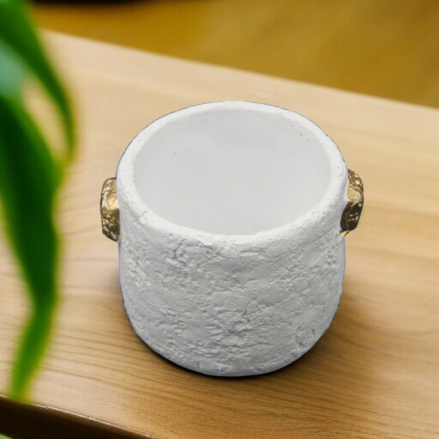 Damoo Modern Rustic White Textured Flower Vase with Gold Handles – Stylish Home Decor Planter Pot - Damoo