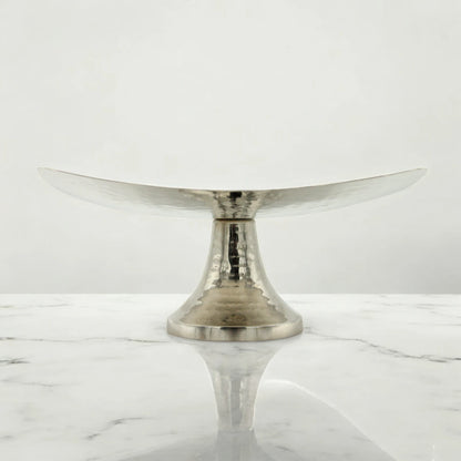 Damoo Modern Square Hammered Metal Cake Stand – Silver-Plated Raised Display Tray with Pedestal Base for Serving Desserts, Fruits & Sweets – Elegant Table Centerpiece for Events & Home Décor - Damoo
