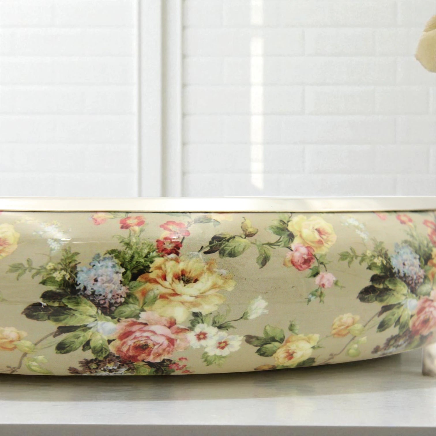 Damoo Oval Decorative Tray with Vintage Floral Print – Shabby Chic Display Stand with Hammered Metal Top and Gold Feet – Elegant Home Accent for Living Rooms, Vanity, Parties & Event Décor - Damoo