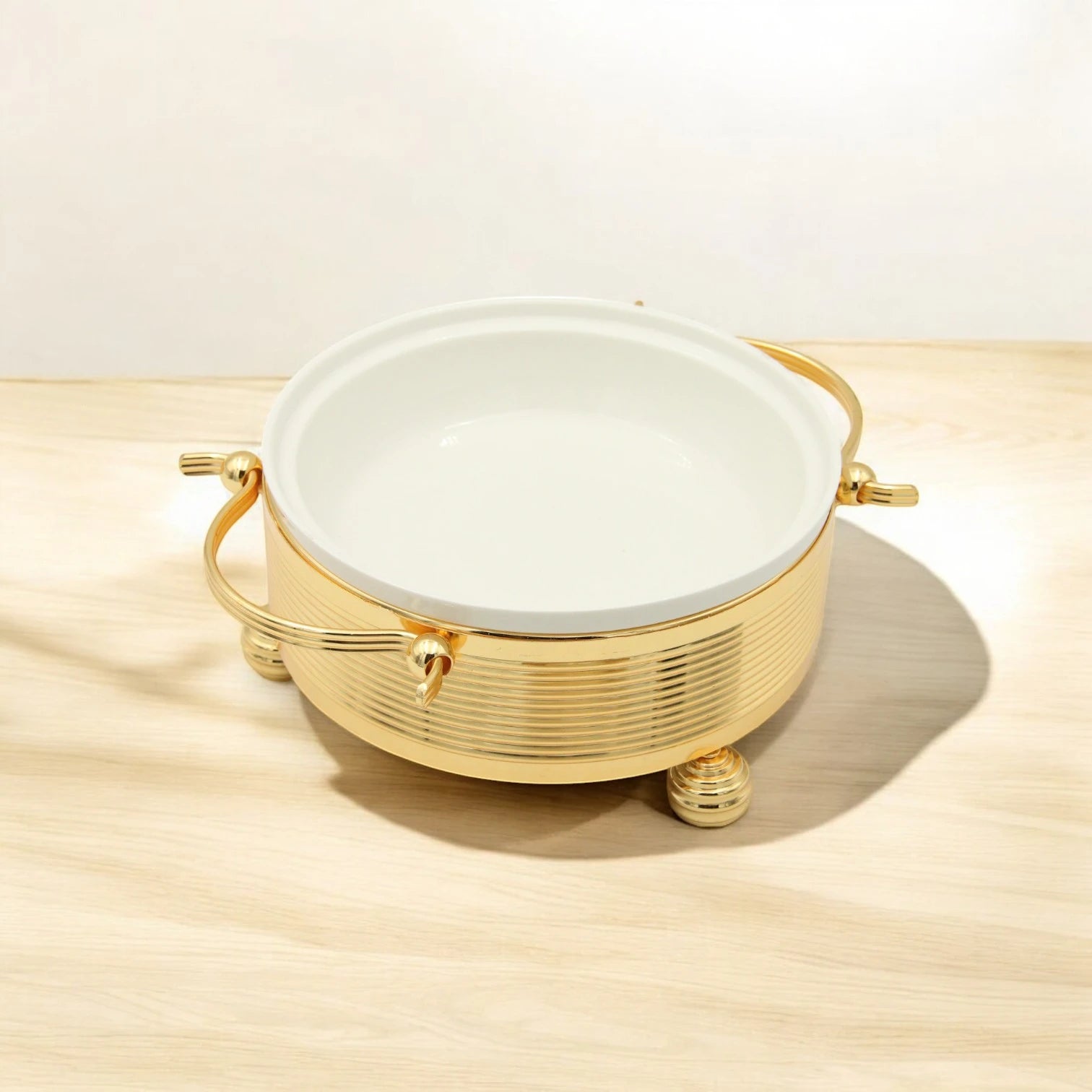 Damoo Round Ceramic Serving Dish with Gold Metal Stand & Lid – Elegant Oven-to-Table Cookware for Buffet, Parties, and Ramadan Gatherings - Damoo