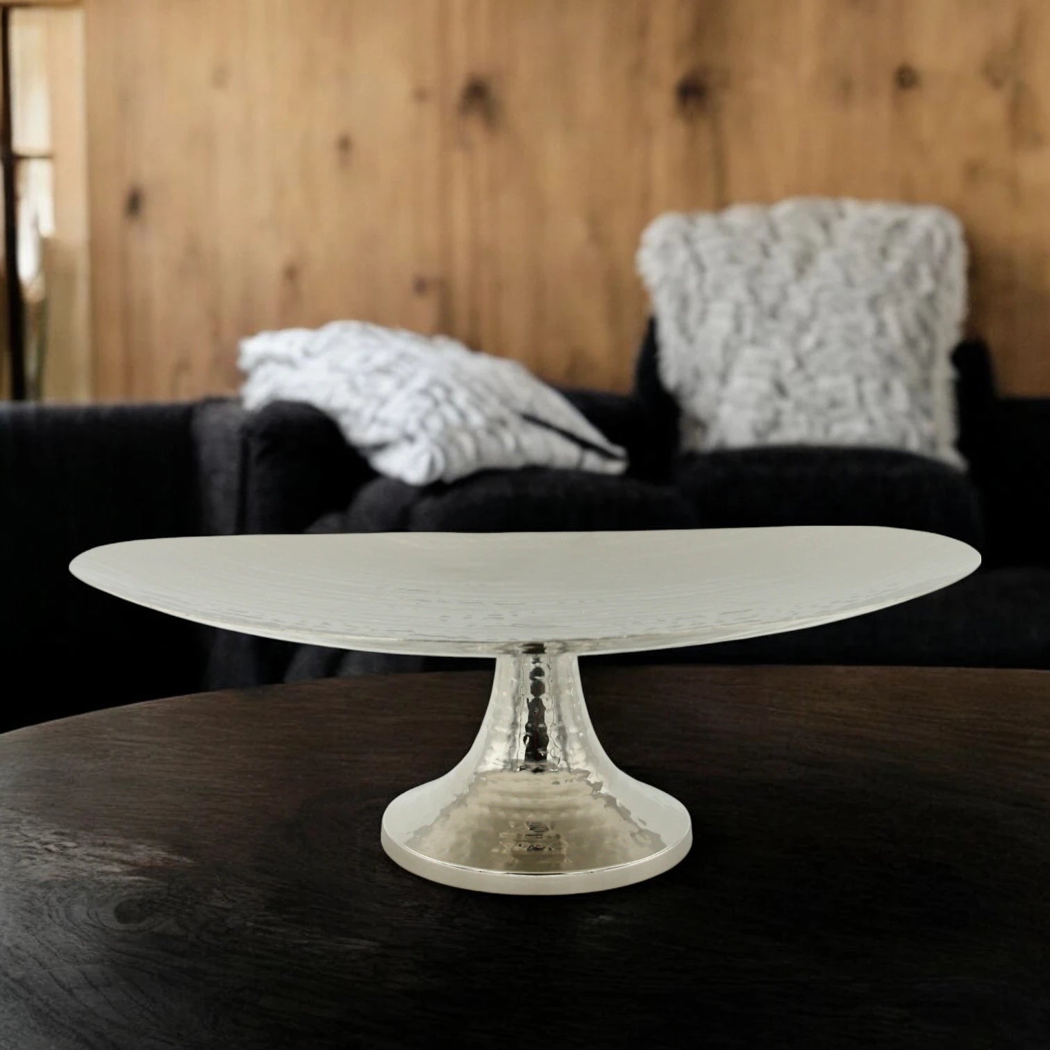 Damoo Sleek Silver Oval Display Bowl on Raised Base – Contemporary Hammered Metal Serving Stand for Home & Event Styling - Damoo