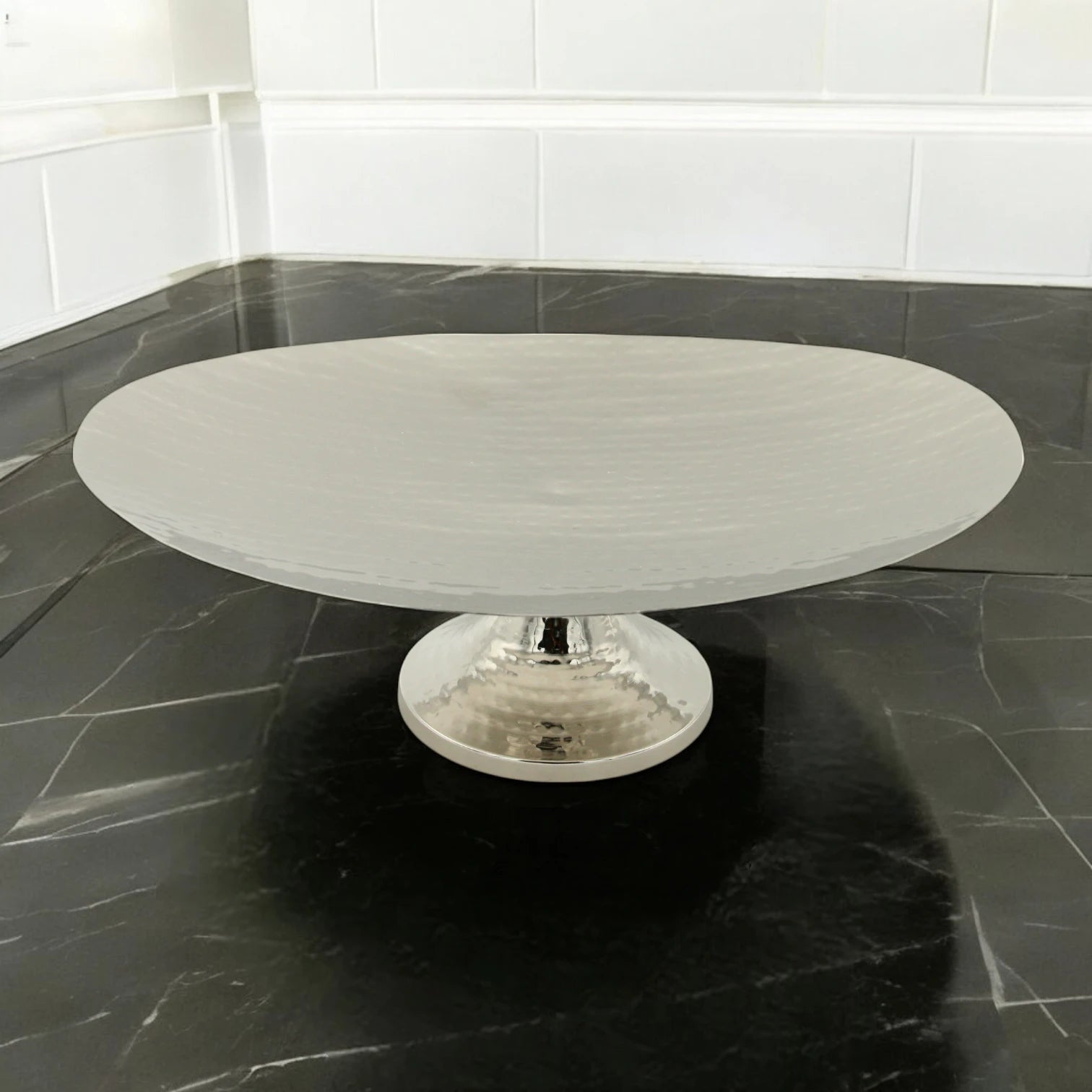 Damoo Sleek Silver Oval Display Bowl on Raised Base – Contemporary Hammered Metal Serving Stand for Home & Event Styling - Damoo