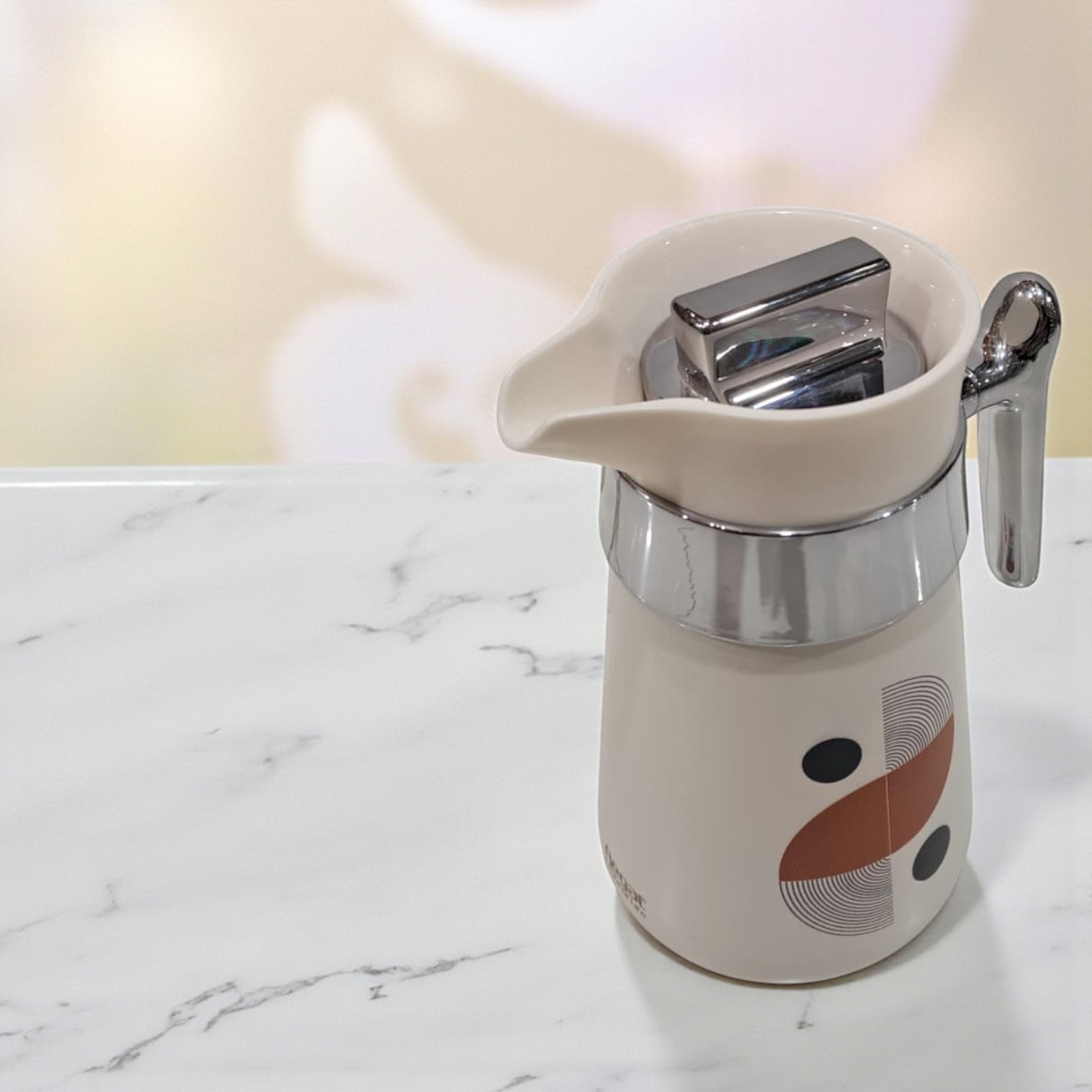 Regal Painted Vacuum Flask 1.0L – Modern Cream Design with Chrome Handle | Stylish Insulated Jug for Hot & Cold Beverages | Geometric Print | Double Wall Thermal Flask