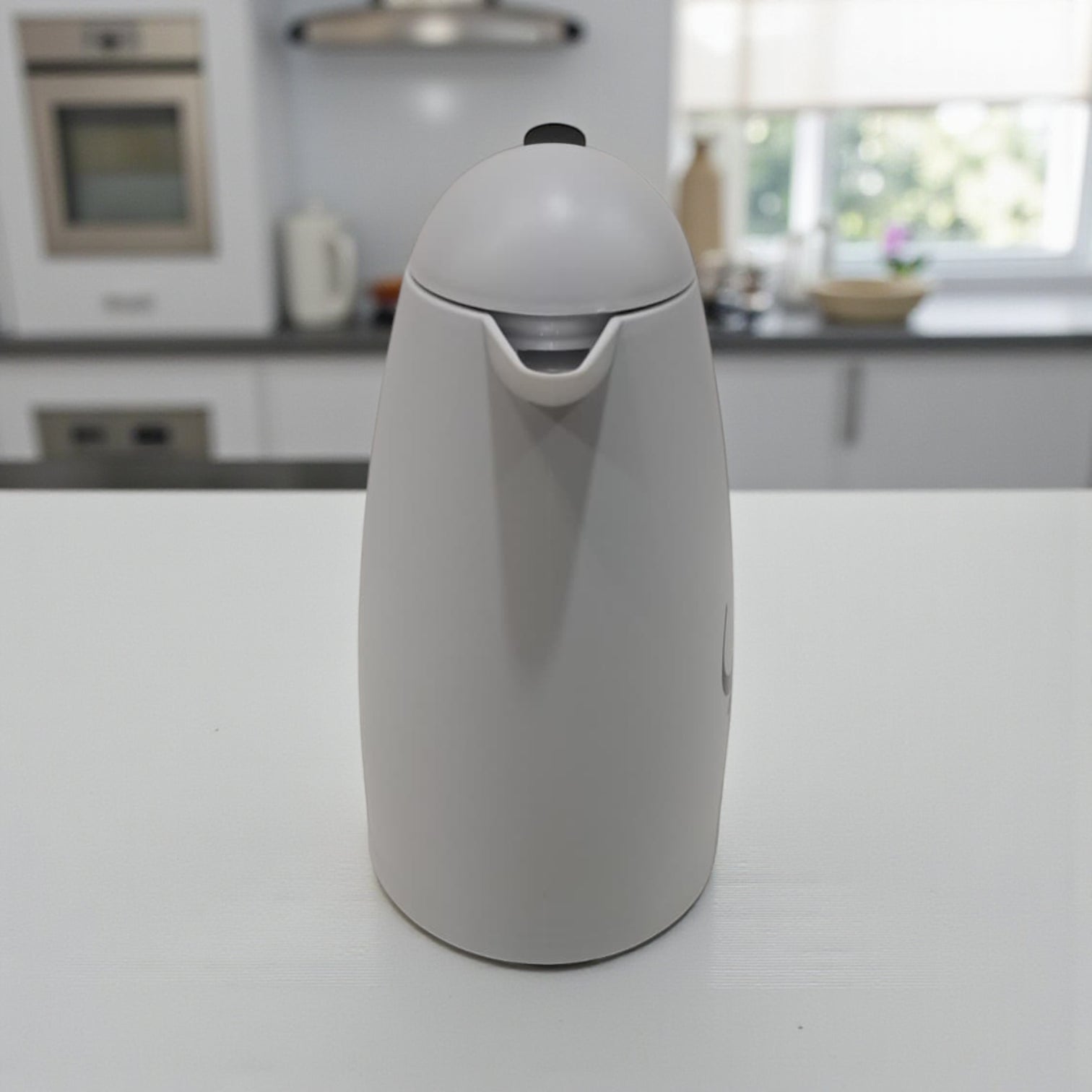 Light Grey Tea Thermos 1L – Elegant Arabic Calligraphy Design | Insulated Flask for Hot & Cold Beverages | Modern Minimalist Style - Damoo