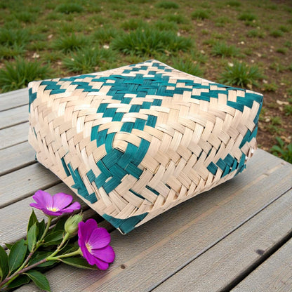 Handwoven Square Bamboo Trinket Box with Lid – Decorative Jewelry & Storage Organizer, Gift Box for Home Décor (17 × 17 CM) - Damoo