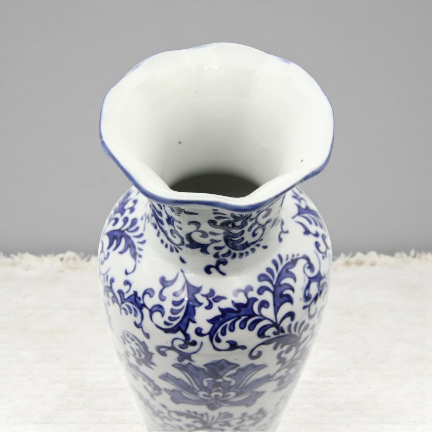 Elegant Blue and White Porcelain Vase – Hand-Painted Ceramic Decorative Flower Vase for Living Room, Dining Table, Entryway or Office – Classic Vintage-Style Chinese-Inspired Home Decor Accent - Damoo