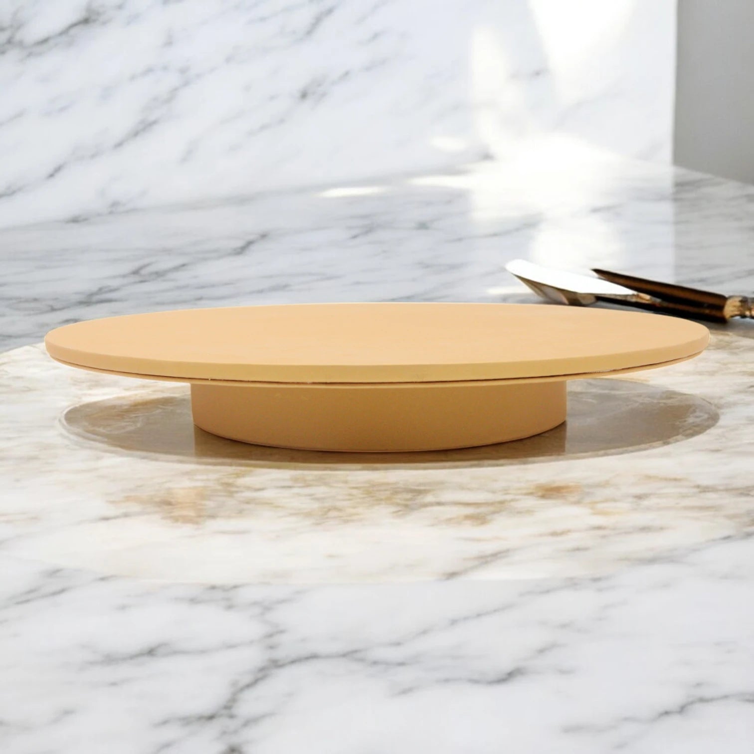 Elegant Leather Round Cake Stand – Large Luxury Dessert Display for Special Occasions & Stylish Serving - Damoo