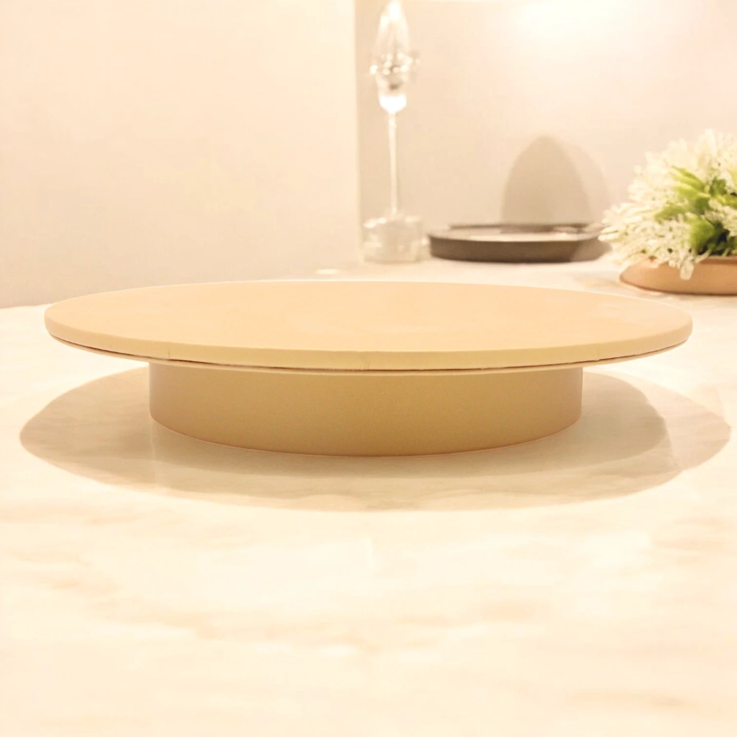 Elegant Leather Round Cake Stand – Large Luxury Dessert Display for Special Occasions & Stylish Serving - Damoo