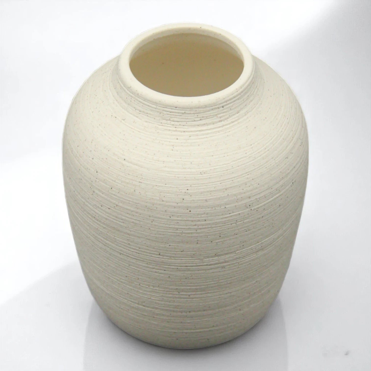 Elegant White Artificial Flowers in Textured Round Ceramic Vase – Timeless Tabletop Decor - Damoo