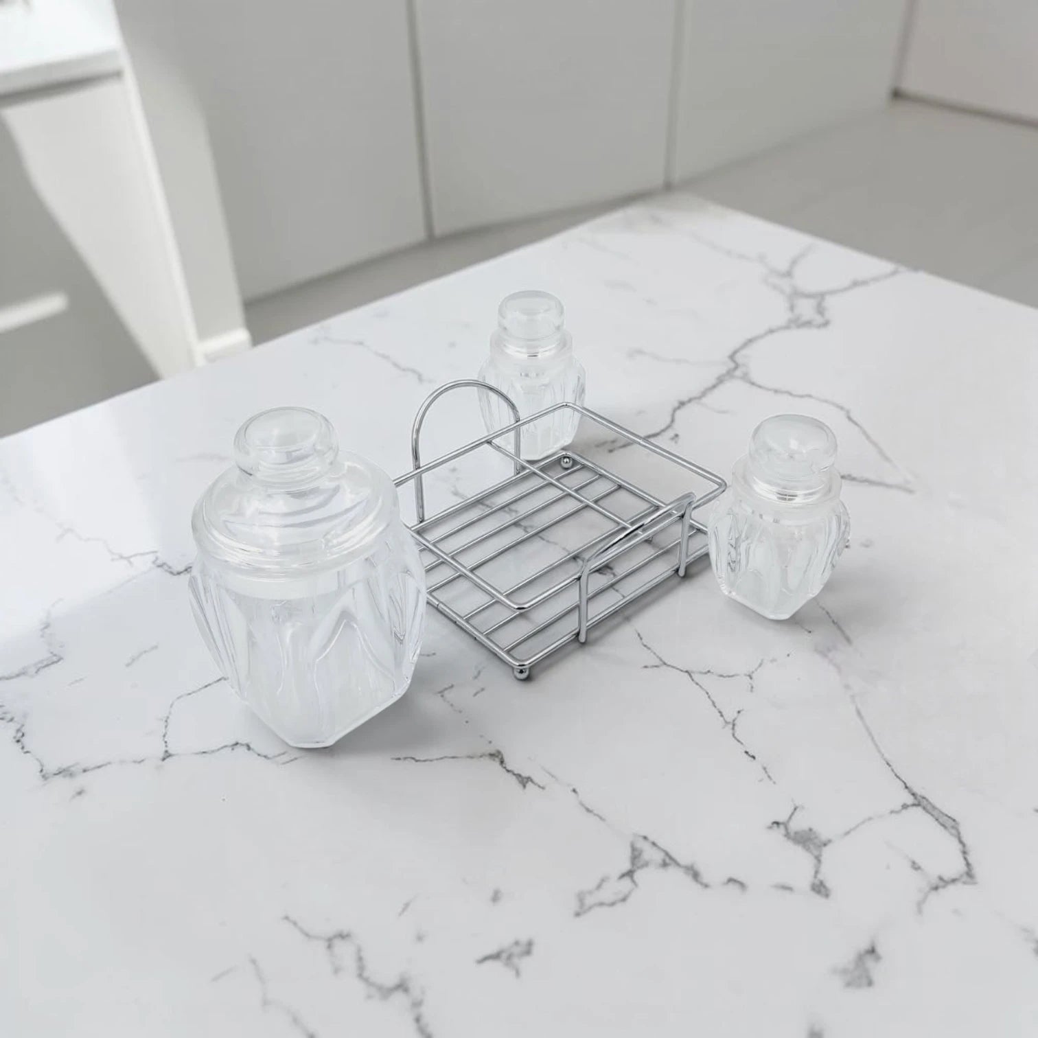 Acrylic Sugar Salt & Pepper Pot Set with Metal Rack, 3 Piece Clear Storage Jars with Lids for Kitchen Countertop Seasoning Organizer, Multi-Purpose Condiment Container Set - Damoo