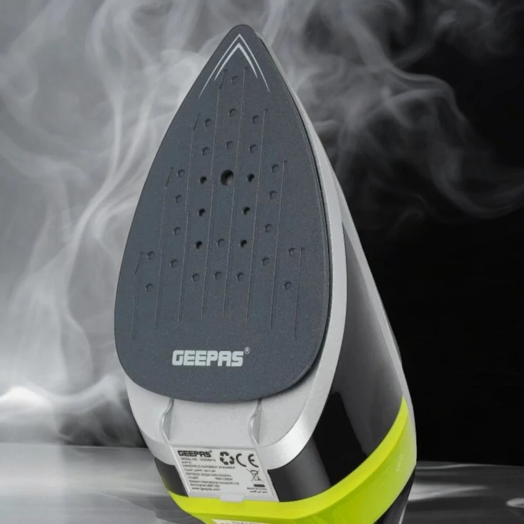 Geepas 1950W Handheld Garment Steamer – Ceramic-Coated Soleplate, 170ml Water Tank, One-Touch Operation, Brush Accessory, Safe for All Fabrics – GGS25019 - Damoo