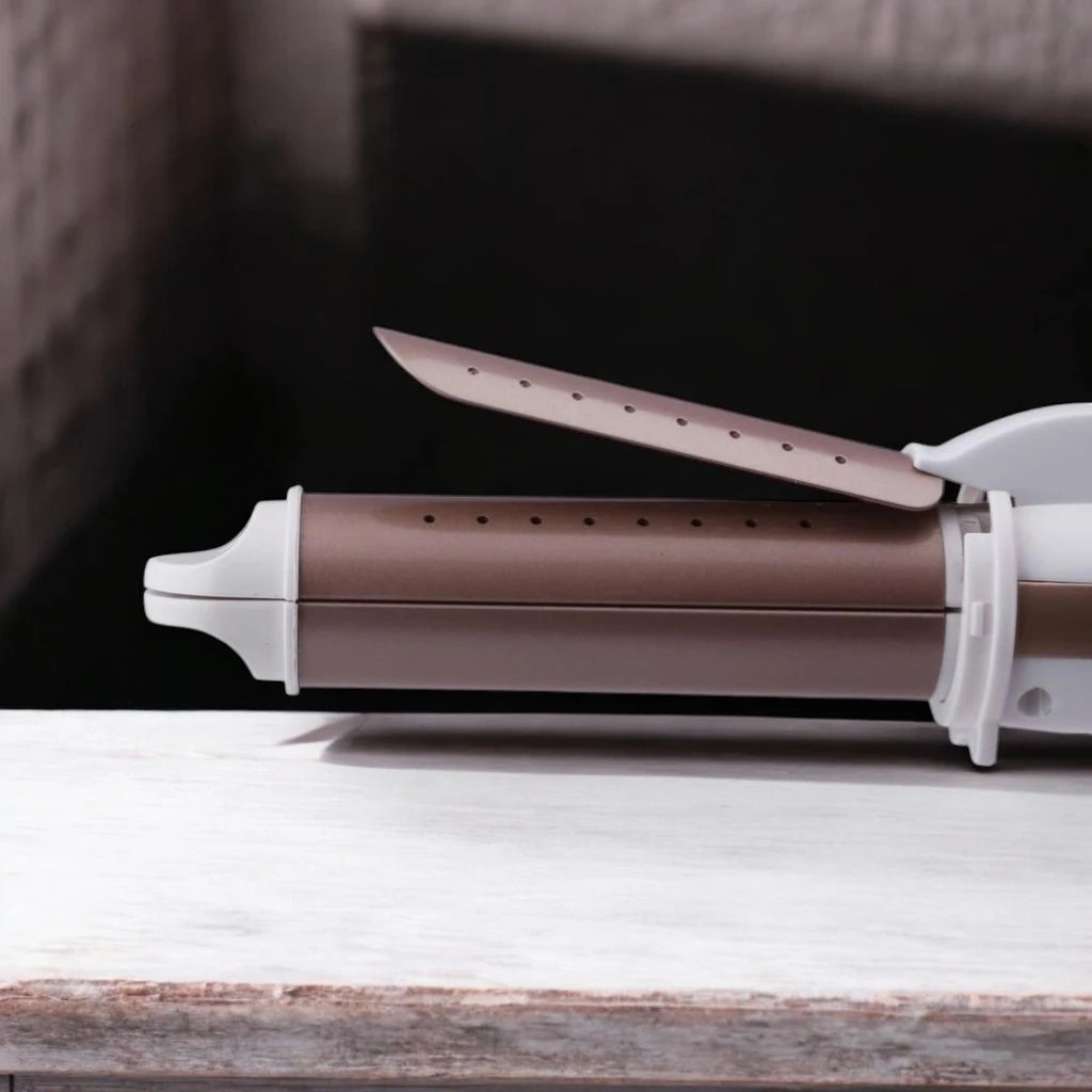 Geepas 2-in-1 Wet & Dry Hair Curler & Straightener – 40W, Adjustable Temperature 80-230°C, Ceramic Coated Plates, 360° Swivel Cord, Travel-Friendly Design – GH8686 - Damoo