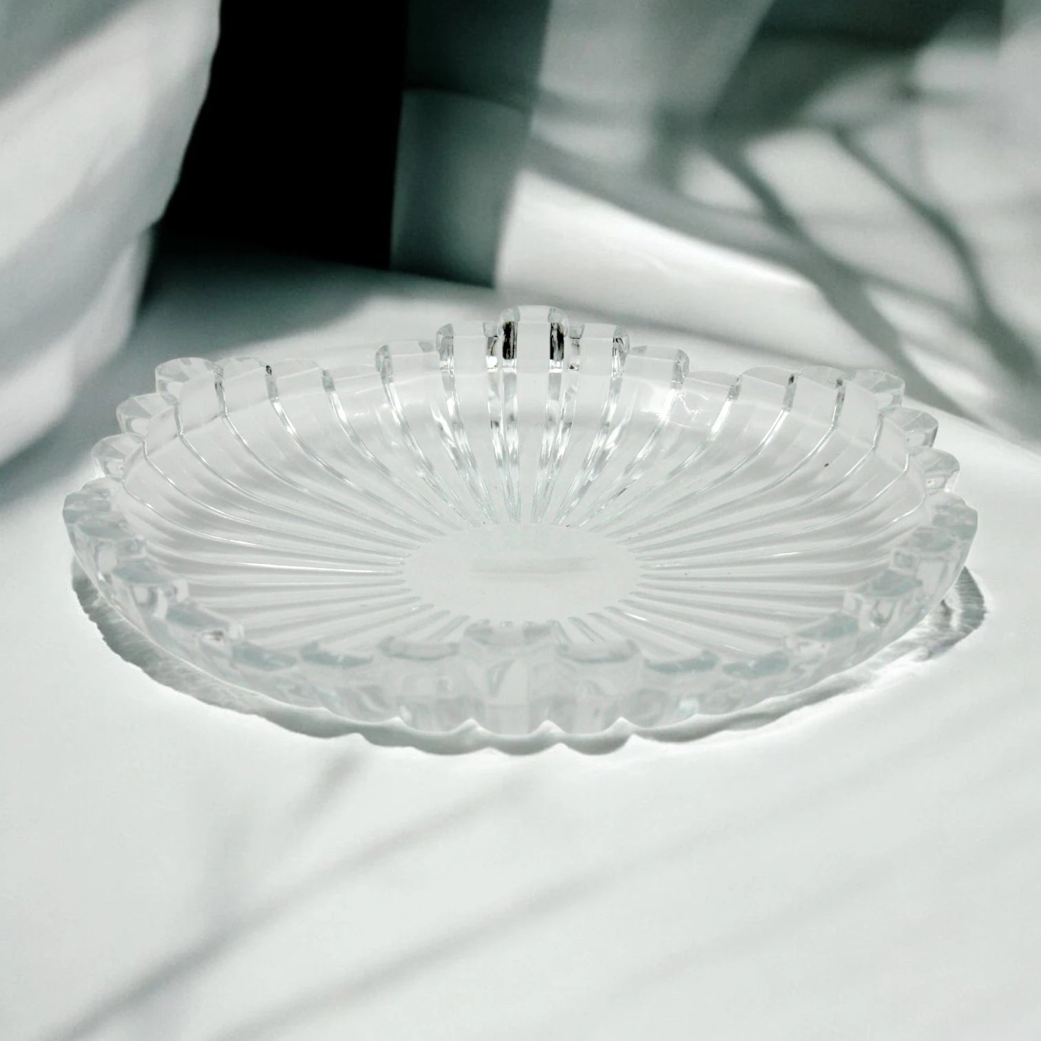 Isfahan 881 Berlin Tempered Glass Plate, 1 Piece - Elegant, Durable & Minimalist Glassware for Everyday Dining & Special Occasions - Damoo