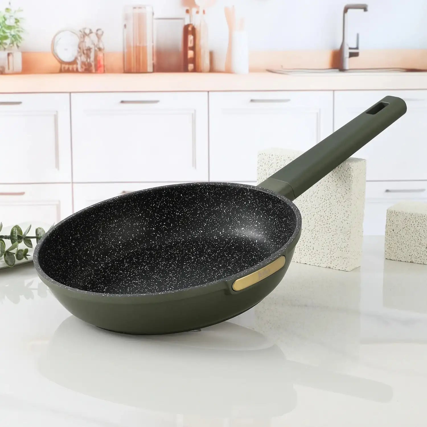 JULIA Elite-Top 20 CM Frypan Without Lid – Green Granite Ultra Non-Stick Coating, Induction Base, Heat-Resistant Bakelite Handle, PTFE & PFOA-Free, Die-Cast Aluminum, For All Cooktops - Damoo