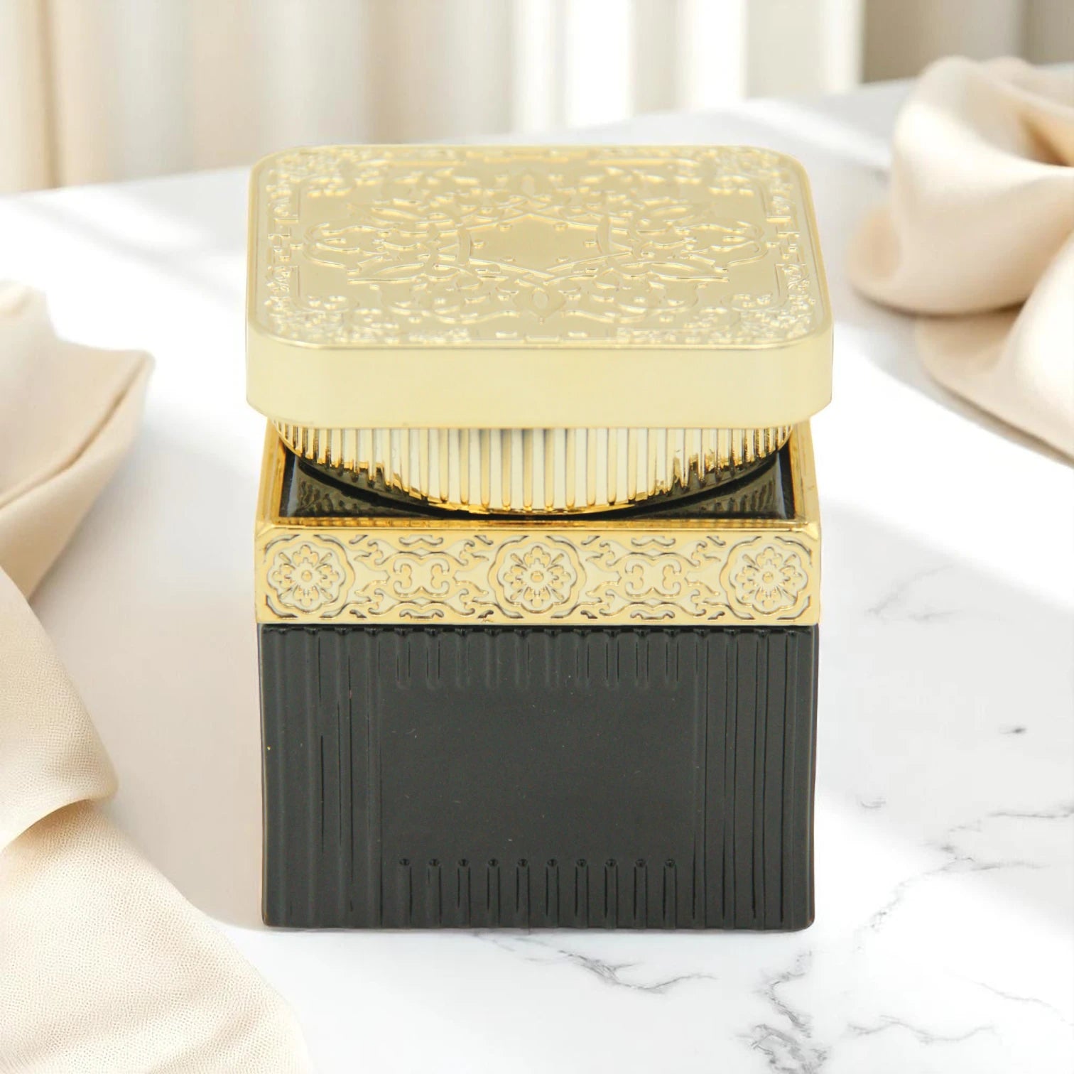 Luxury Black & Gold Square Bakhoor Jar 110ML  | Unique Design | Empty Oud Storage Jar - Damoo