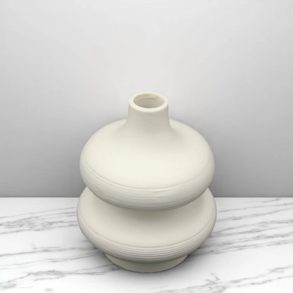 Modern Sculptural White Ceramic Flower Vase – Wavy Minimalist Design for Tabletop, Shelf, and Home Decor Styling - Damoo