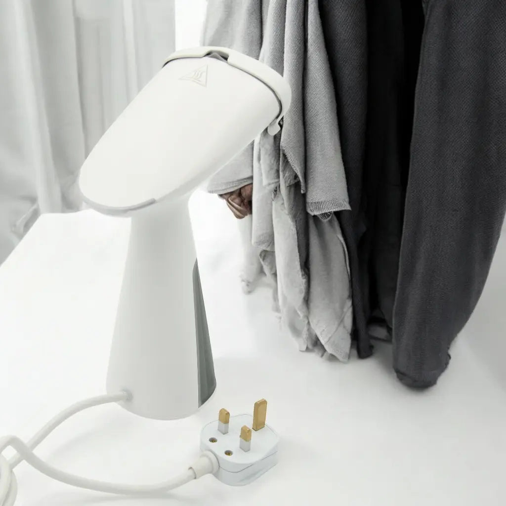 Olsenmark OMGS1817 Handheld Garment Steamer – 1000W Portable Fabric Steamer with 120ml Tank, Anti-Leak & Overheat Protection – Travel Size Clothes Steamer for All Fabrics – White - Damoo