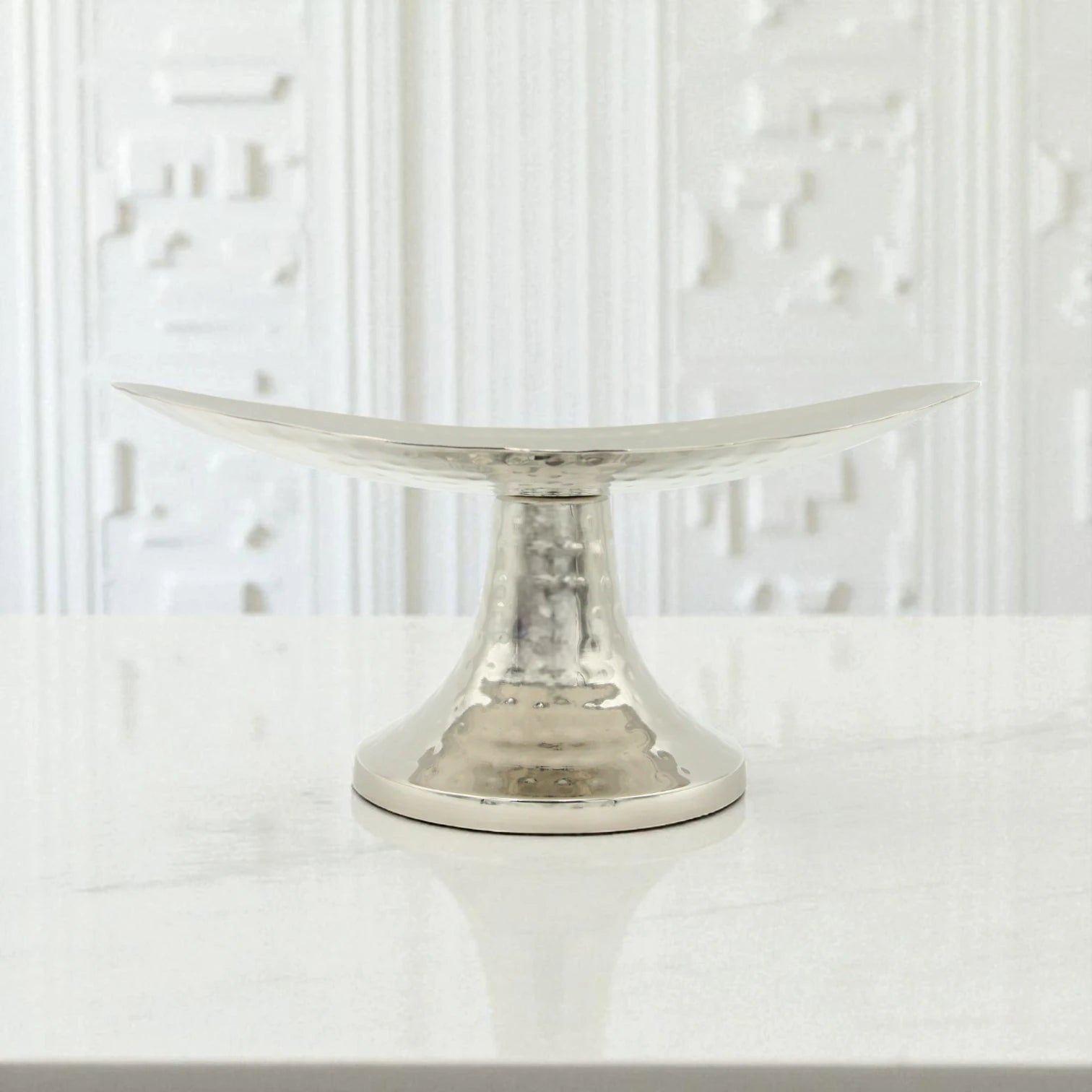 Oval Metal Cake & Dessert Stand – Unique Shaped Platter Display for Cupcakes, Pastries, & More – Perfect for Weddings, Birthdays, and Celebrations - Damoo
