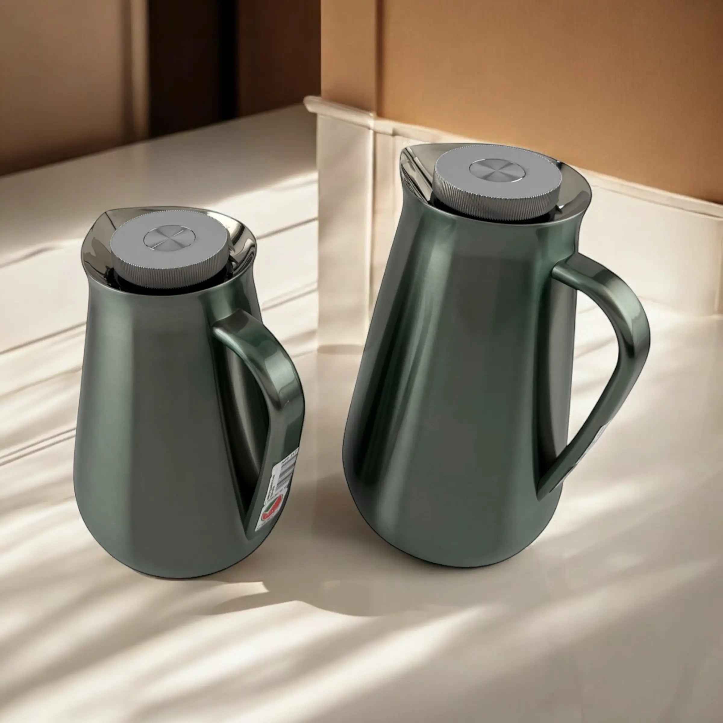 Parati Premium Double-Wall Vacuum Flask Set – 1L & 0.5L | Elegant Insulated Carafes for Serving Tea & Coffee | BPA-Free | Long Heat Retention | Certified Quality (Green) - Damoo