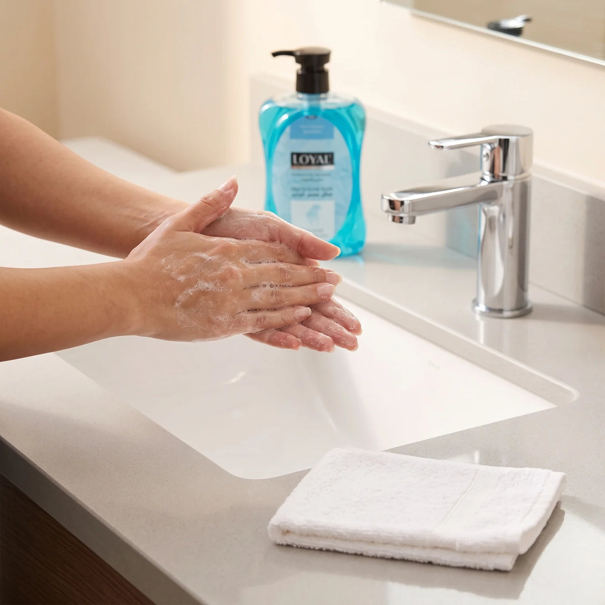 LOYAL NATURAL AROMA Liquid Hand Wash 500ml – Blue Magic Scent, Blue Pump Dispenser