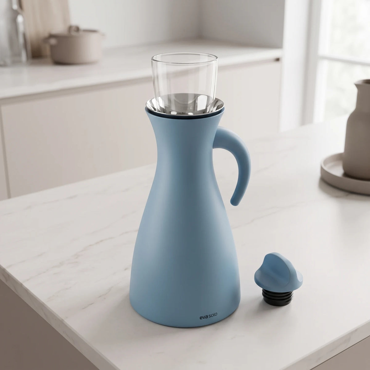 Eva Solo Dusty Blue Vacuum Jug 1.0 Liters – Leak Proof Tea and Coffee Jug, Keeps Drinks Hot or Cold