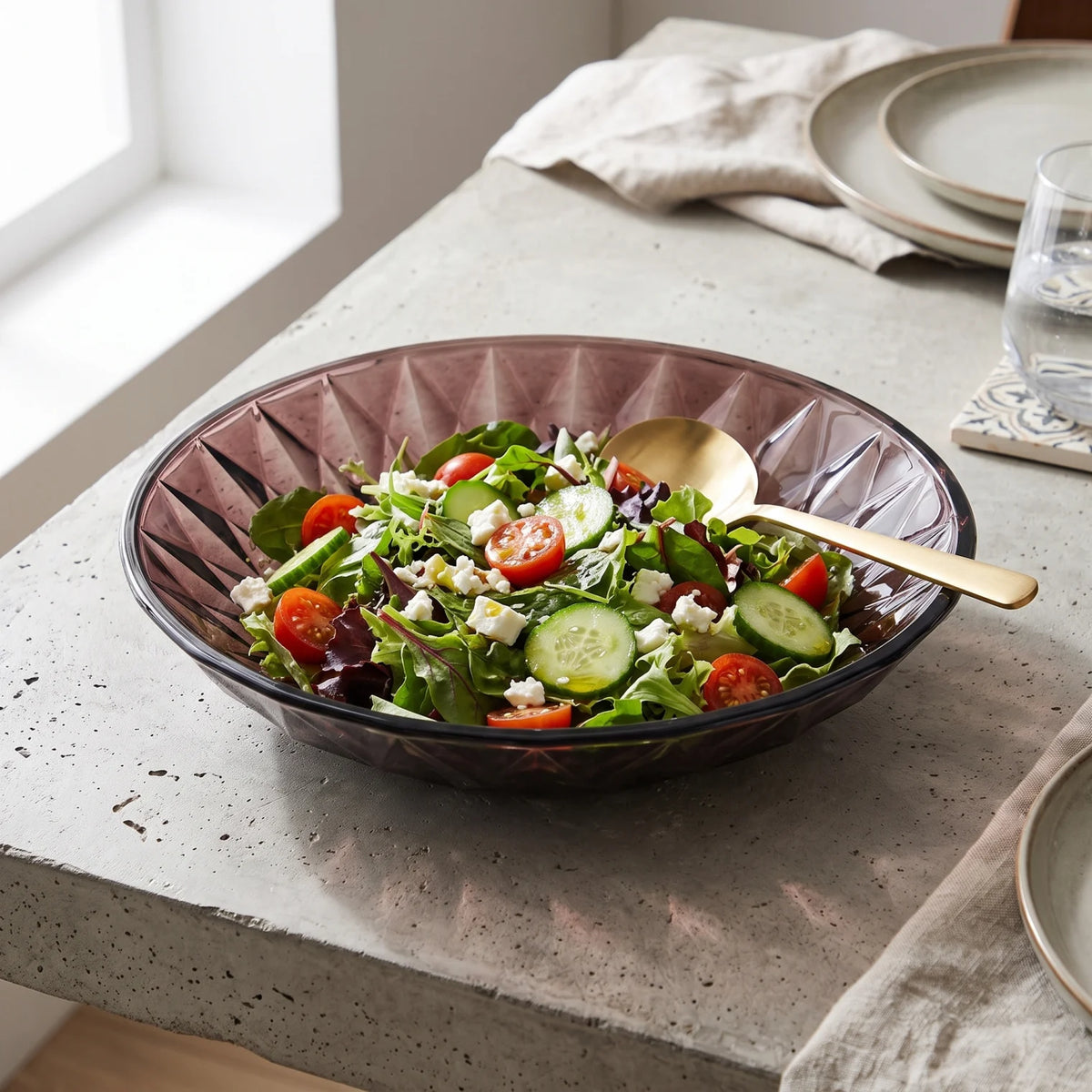 32 Cm Glass Transparent Black Serving Bowl – Round Faceted Starburst Design with Dark Geometric Rim