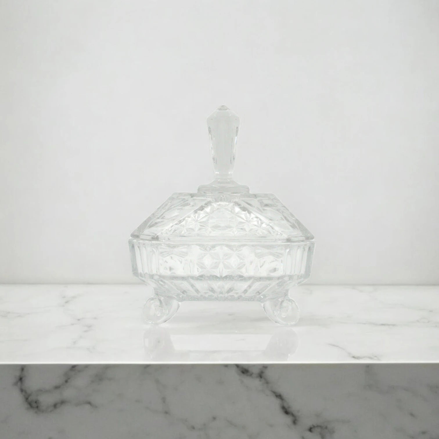 Red Cherry Adirondacks Crystal Glass Candy Box with Lid – Elegant Decorative Jar for Sweets, Treats, Jewelry & Home Décor - Damoo