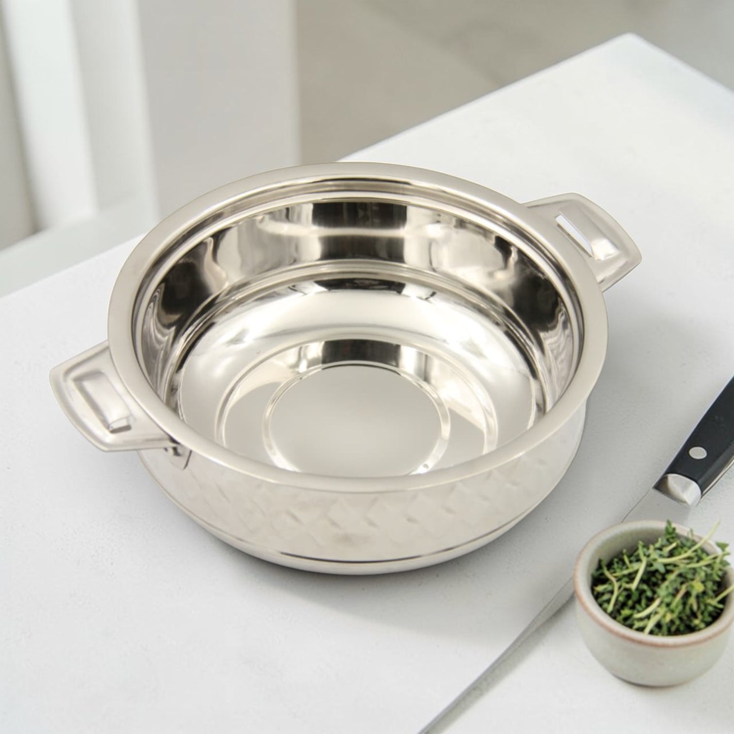 KIYAN Star Crystal Harmony Stainless Steel Insulated Hotpot Casserole with Lid – Thermal Food Warmer Serving Dish with Handles, Available in Two Sizes (2000 ML & 4500 ML) - Damoo